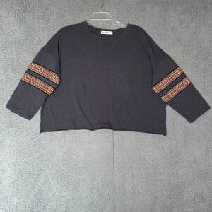 Natural Life Gray Embroidered Sleeve Sweatshirt Casual Cropped Top S M